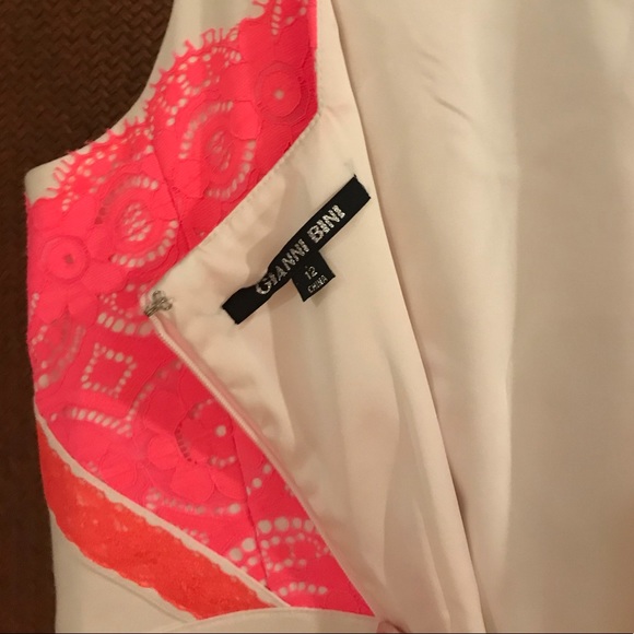 Gianni Bini ivory and hot pink lace dress - Picture 4 of 5